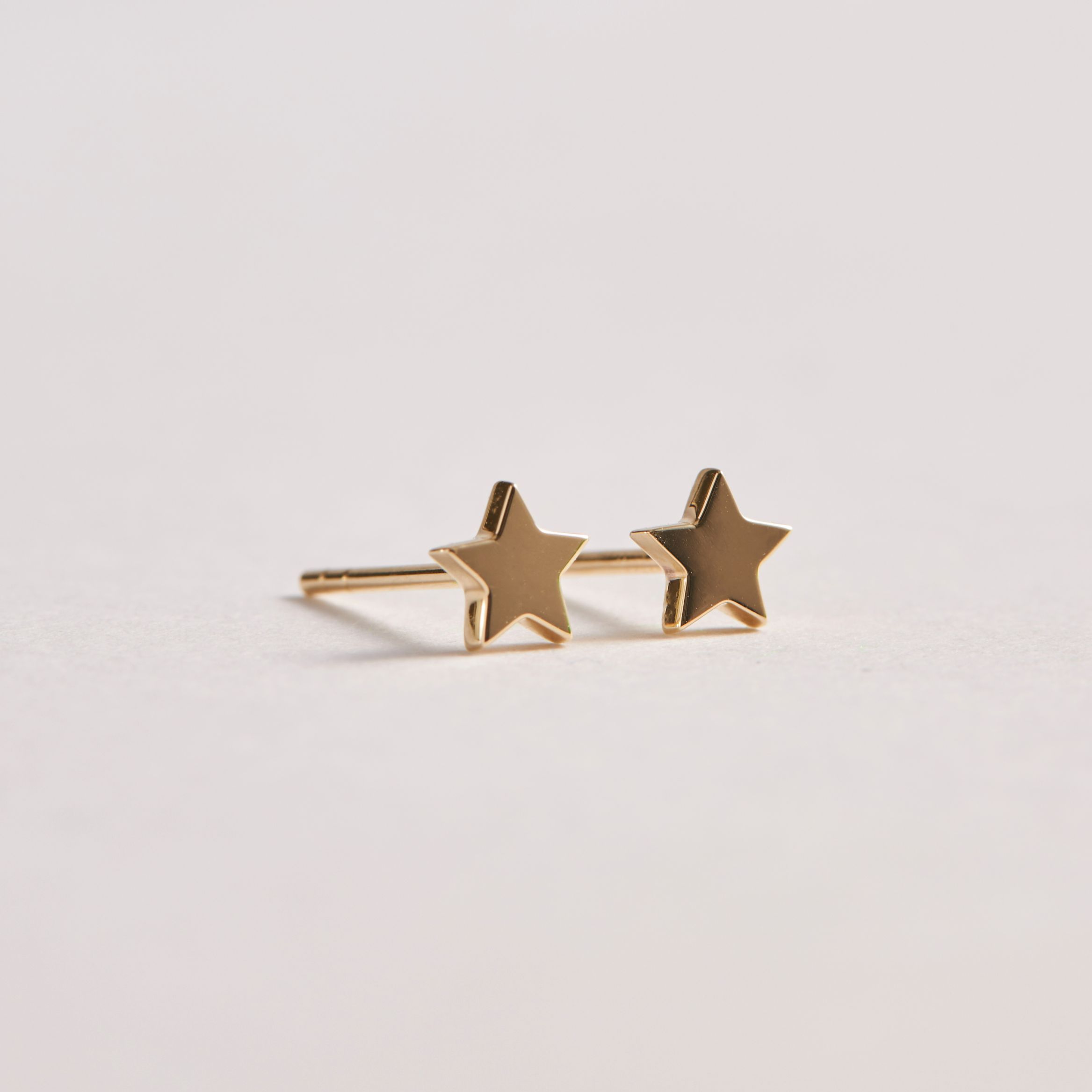 NAMIBIA REAL GOLD STAR STUDS