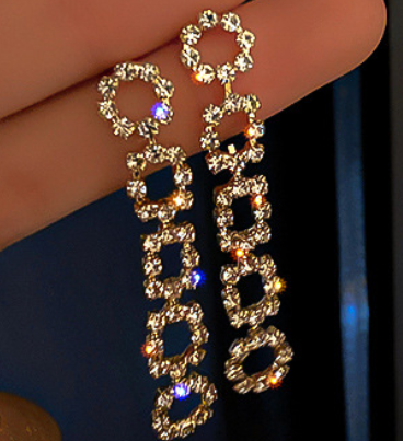 Clotho Earring  BCL
